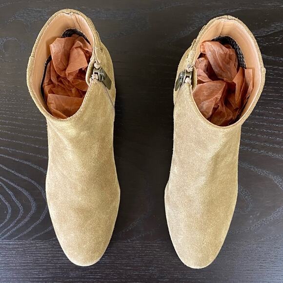 NWOB Aquatalia Feliciana Weatherproof Block Heel Bootie, Size 6 - Picture 8 of 14